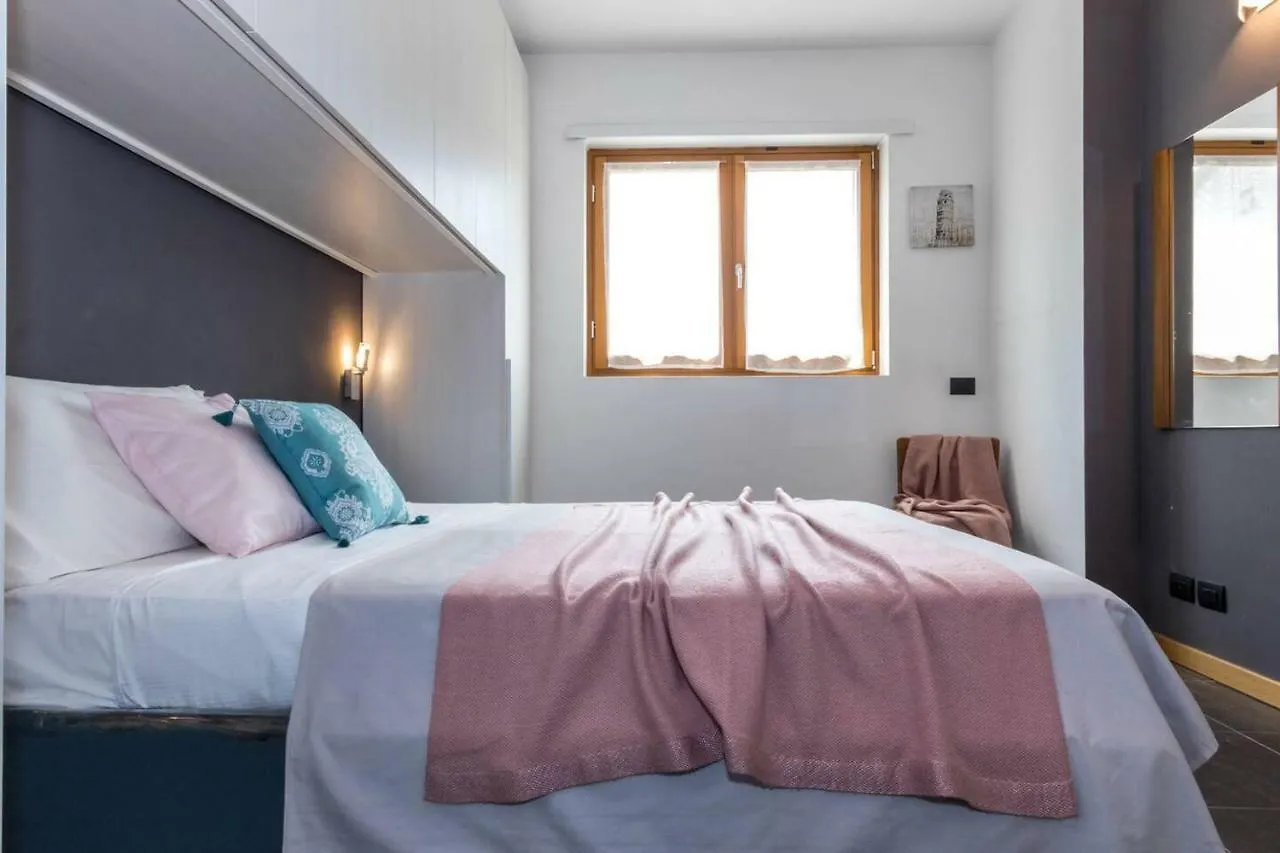 Altido Apt For 4 With Terrace In A Quiet Residential Area Milano Appartamento