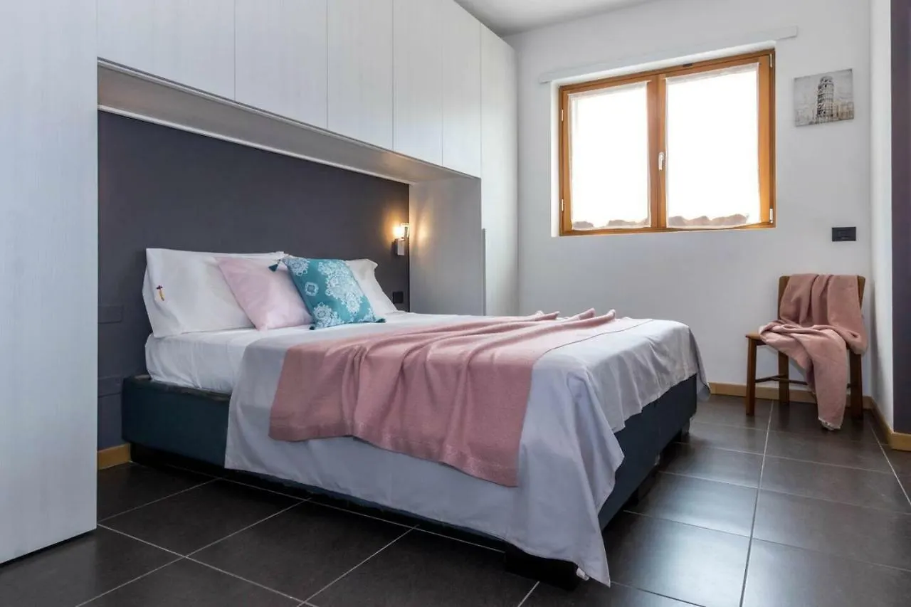 Altido Apt For 4 With Terrace In A Quiet Residential Area Milano 0*,