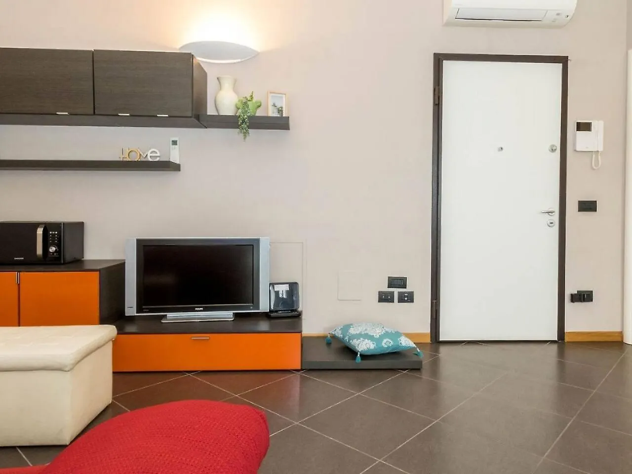 Altido Apt For 4 With Terrace In A Quiet Residential Area Milano