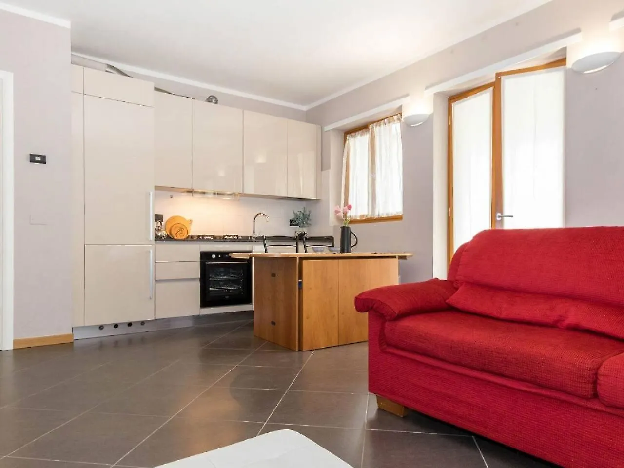 Altido Apt For 4 With Terrace In A Quiet Residential Area Milano